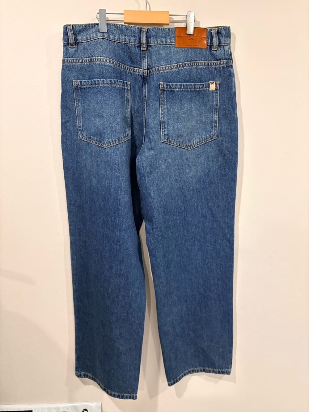 Weekend Max Mara Floral Embellished Cropped Straight Leg Jeans - Picture 3 of 11